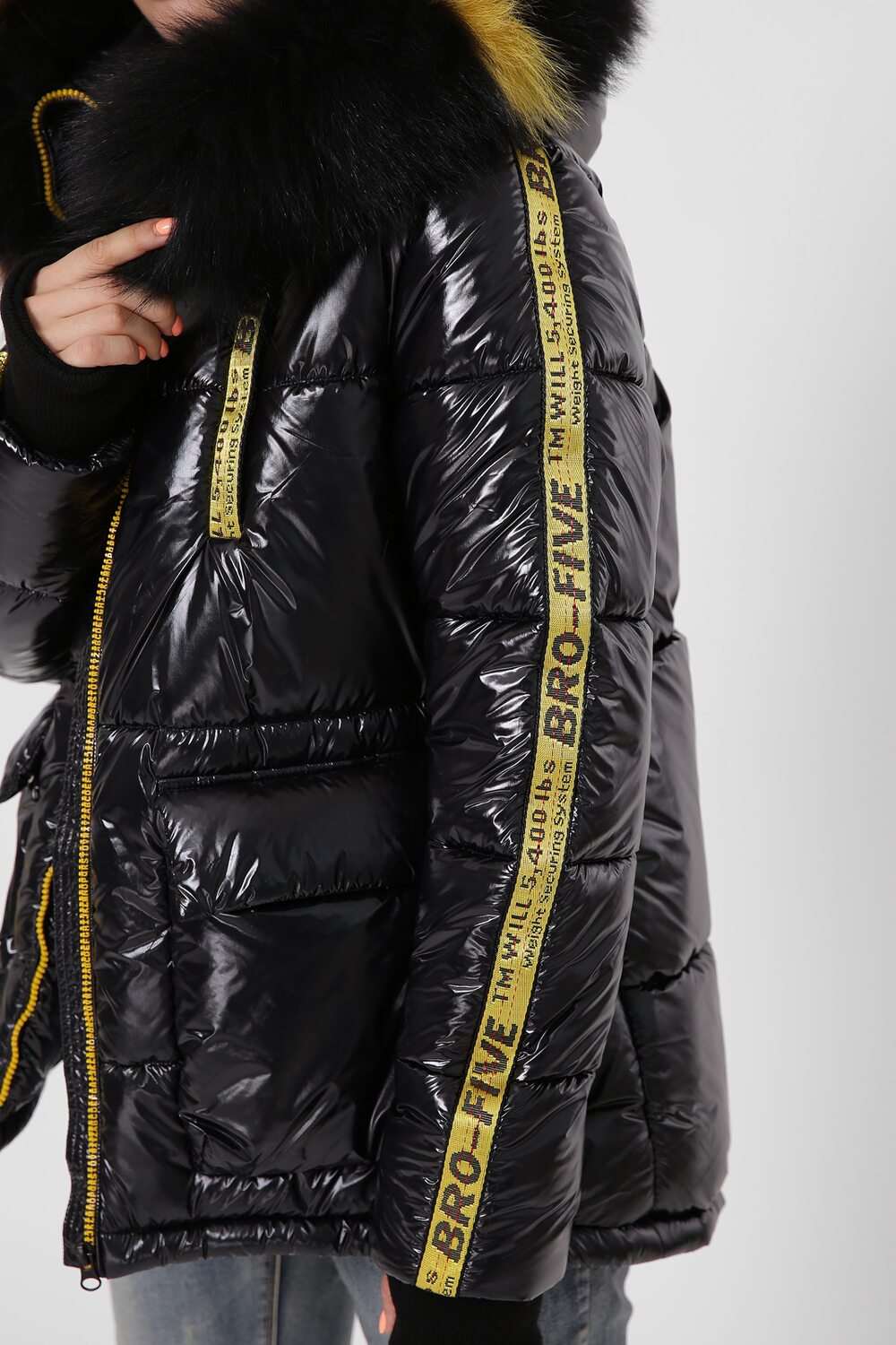 Зимова куртка лак плащова тканина