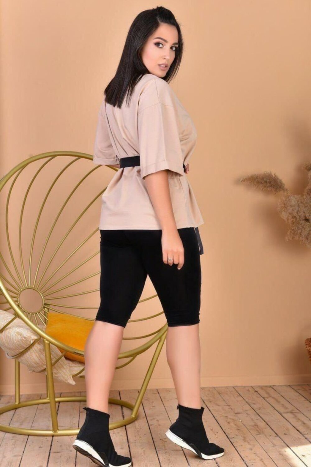 Костюм велосипедки та футболка