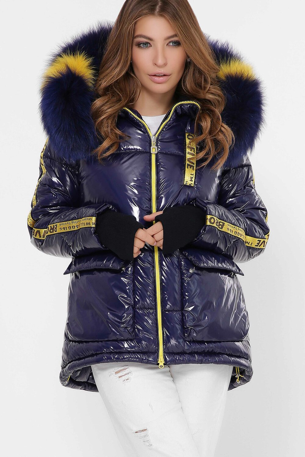 Зимняя куртка с мехом цвет синий