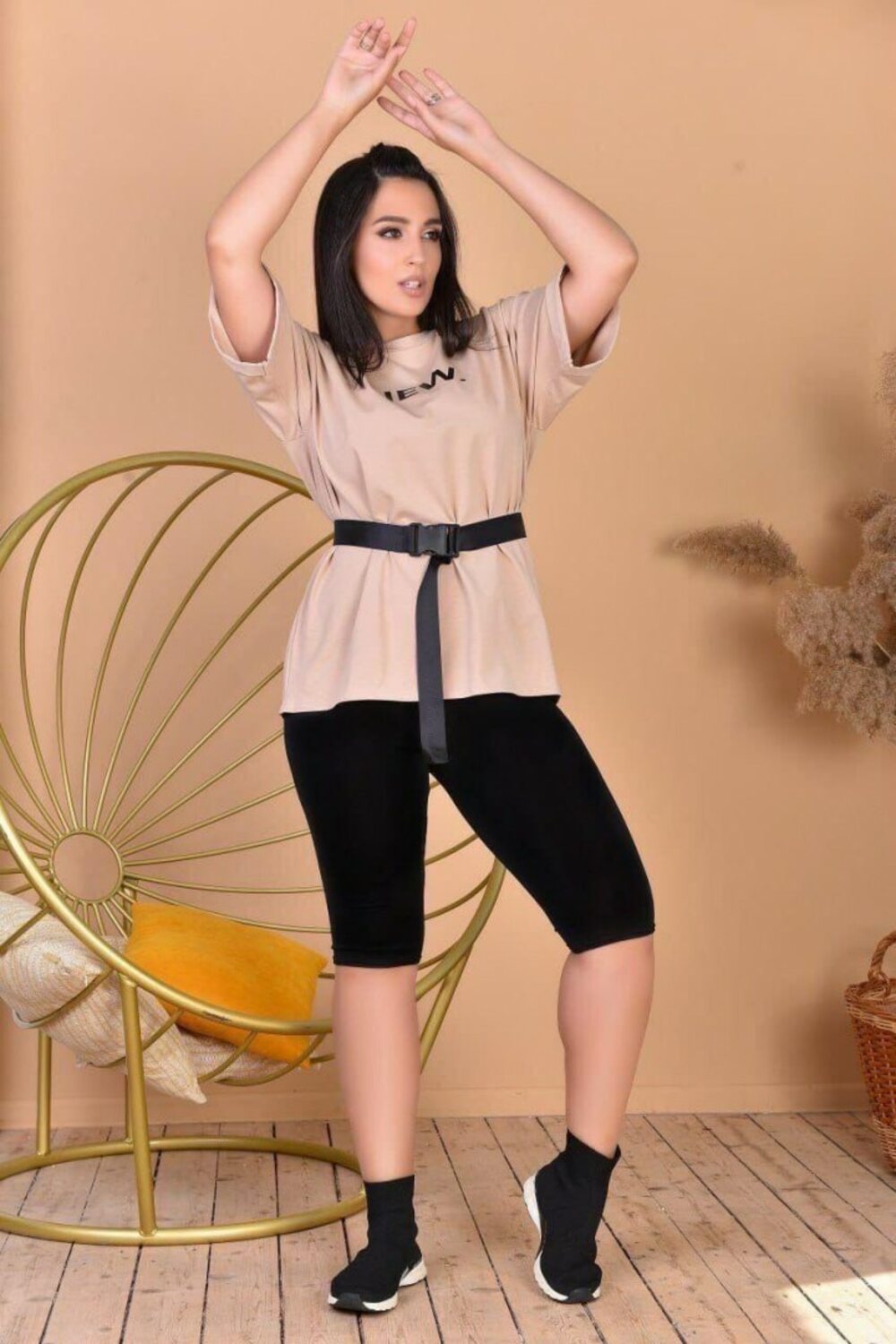 Костюм велосипедки та футболка