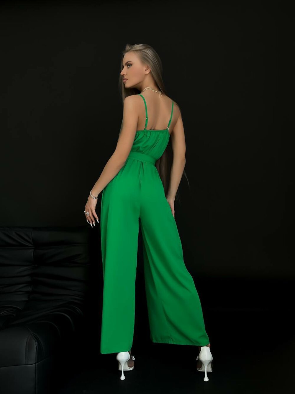 Стильный комбинезон для любых событий цвет зеленый
