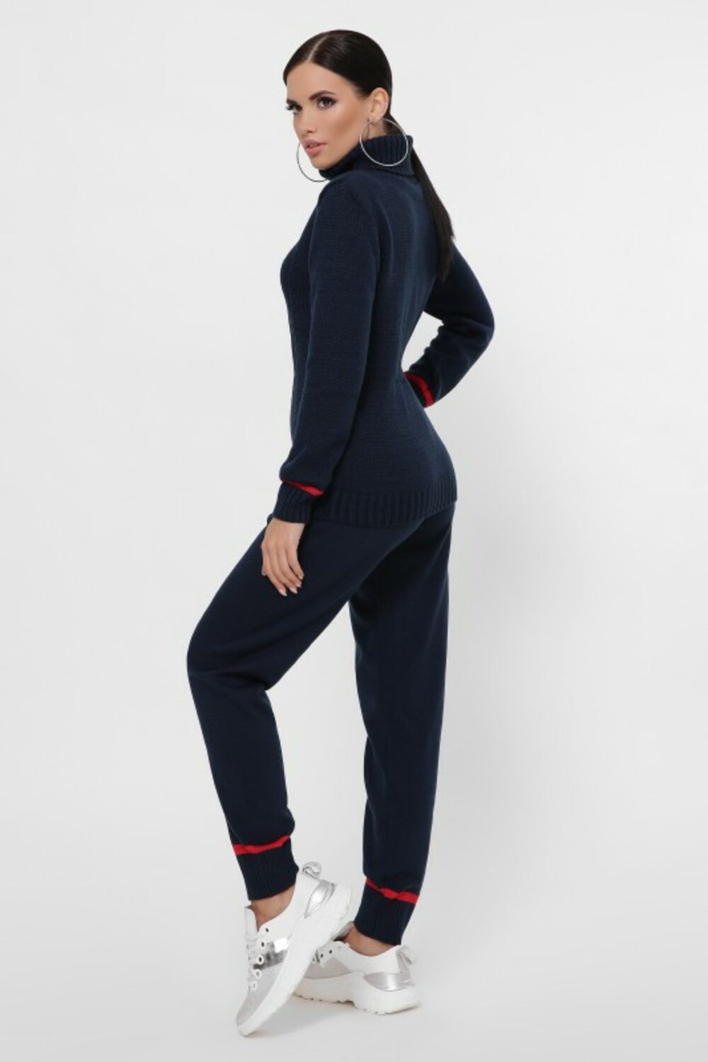 В'язаний костюм темно-синій