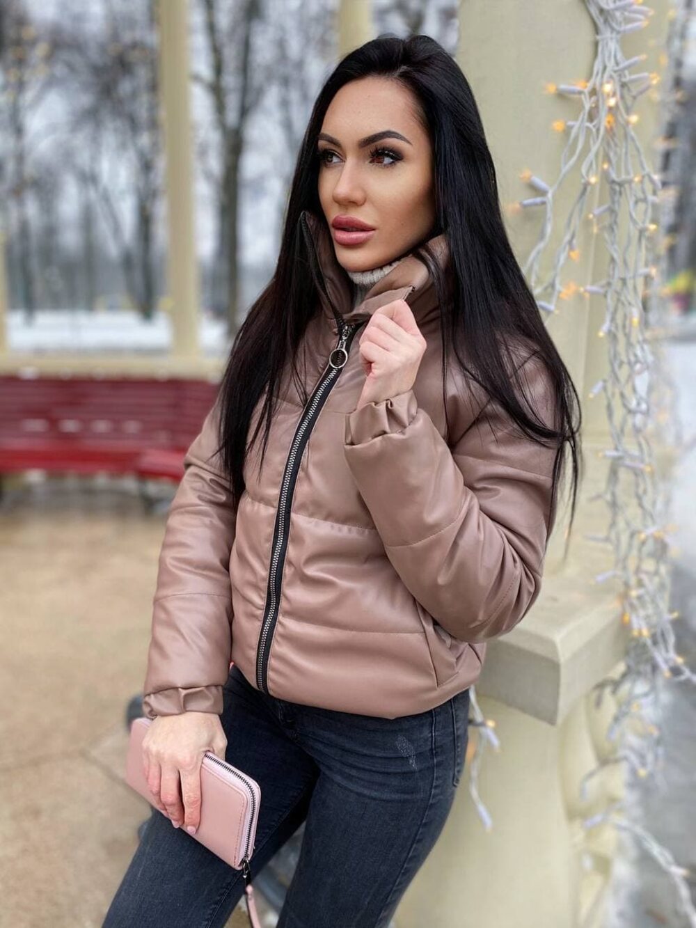 Куртка з еко-шкіри коротка