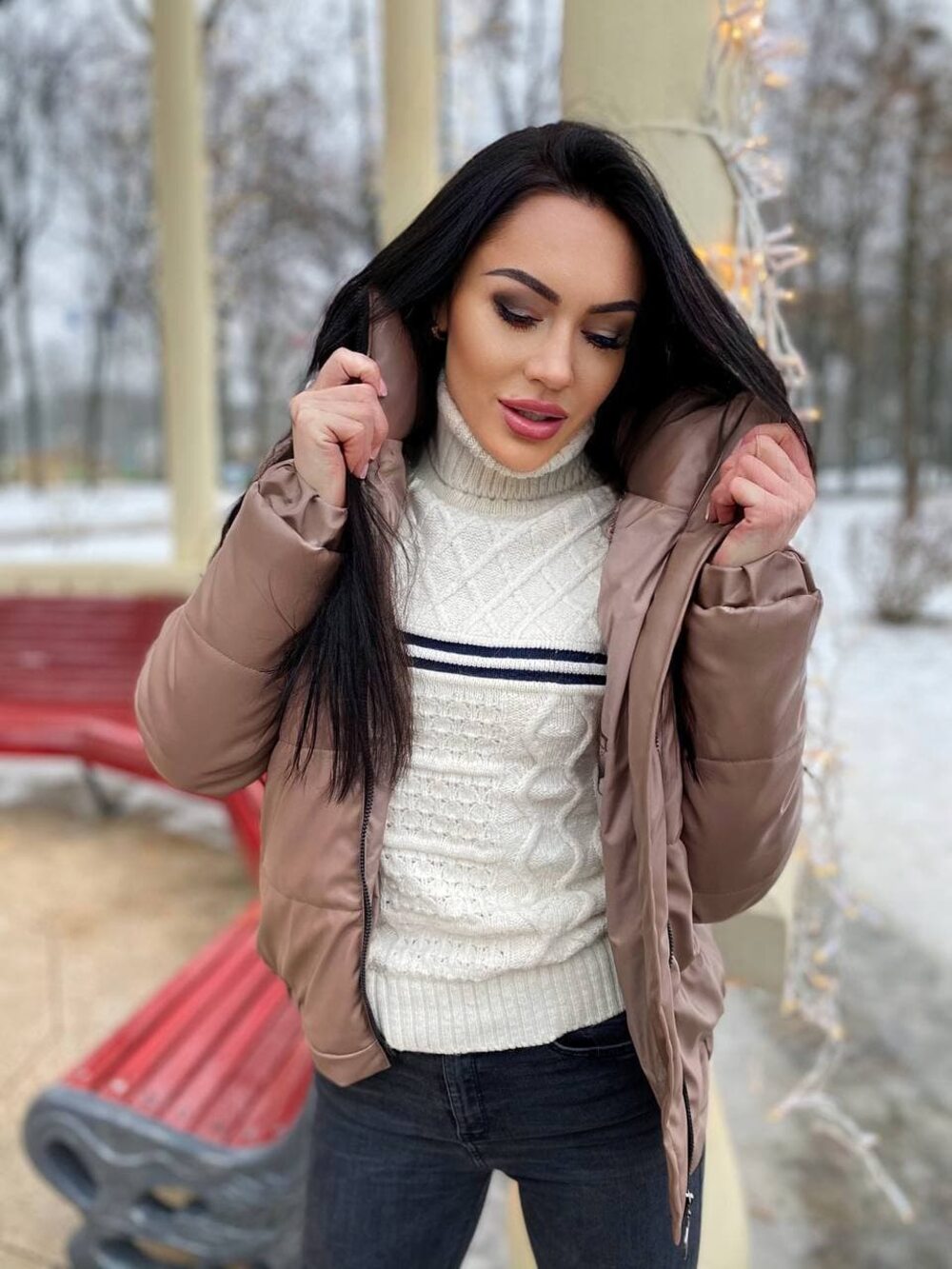 Куртка з еко-шкіри коротка