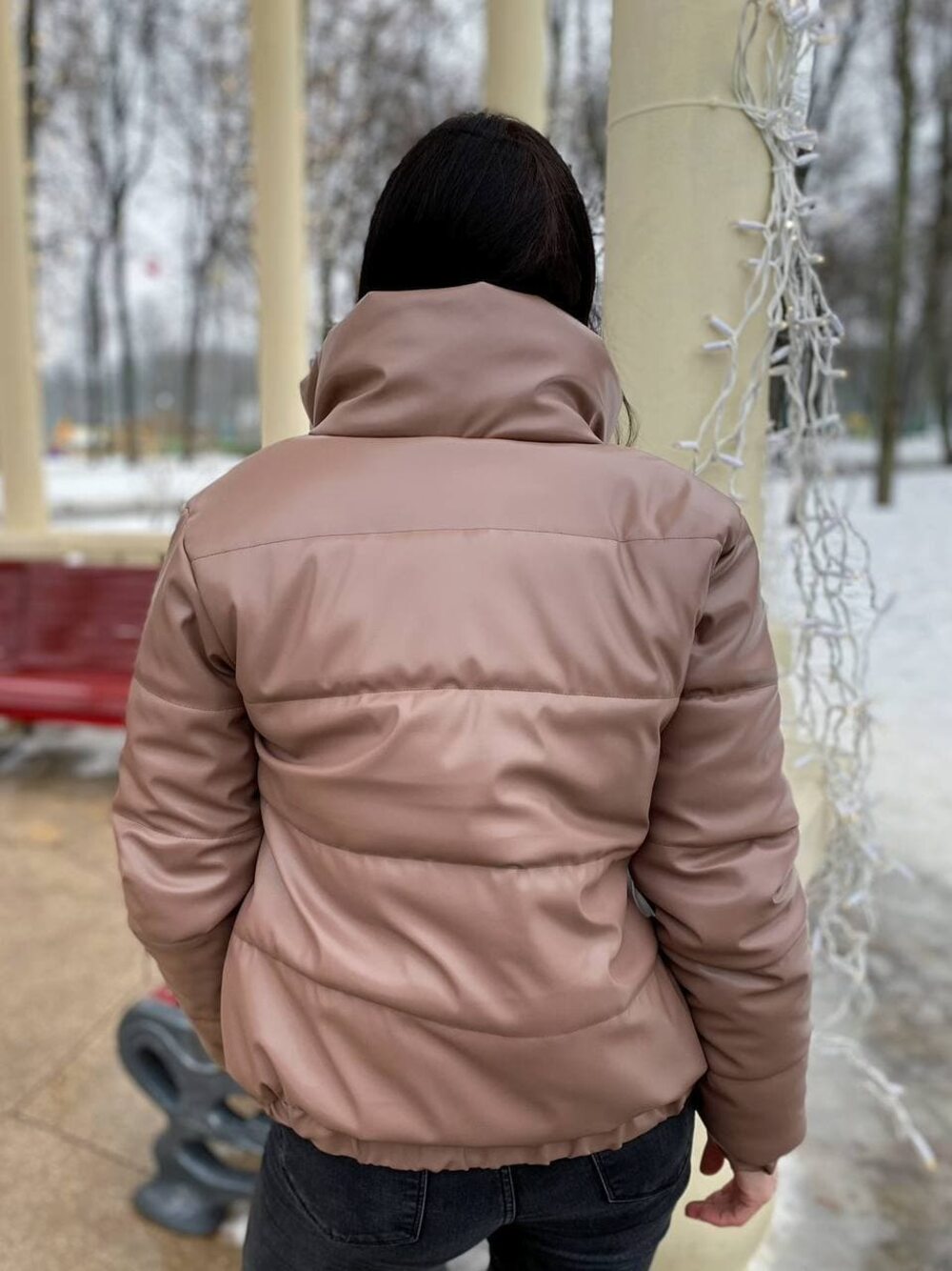 Куртка з еко-шкіри коротка