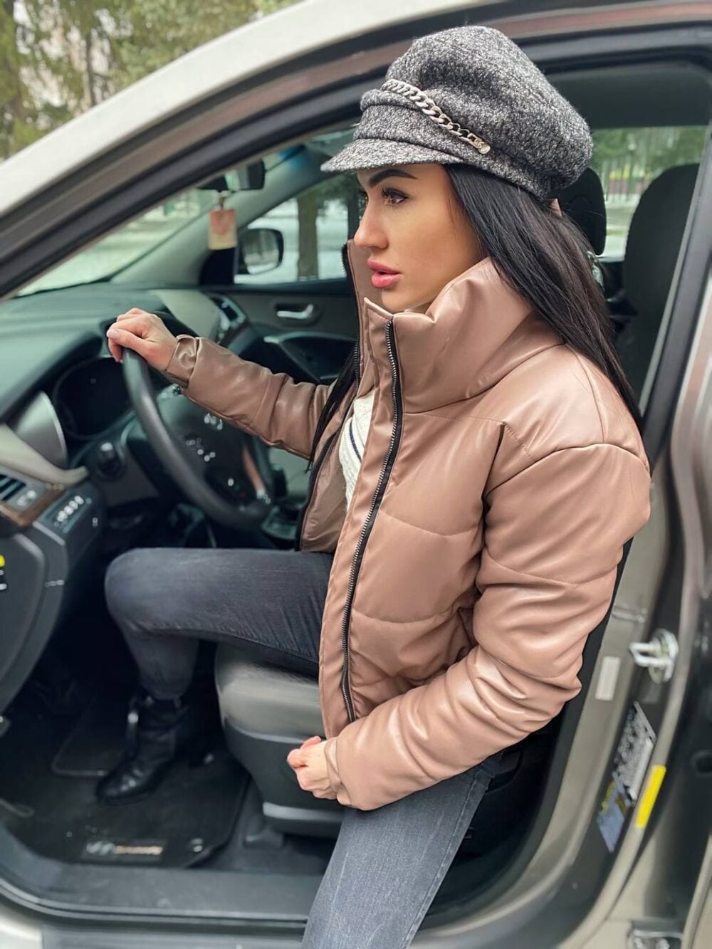 Куртка з еко-шкіри коротка