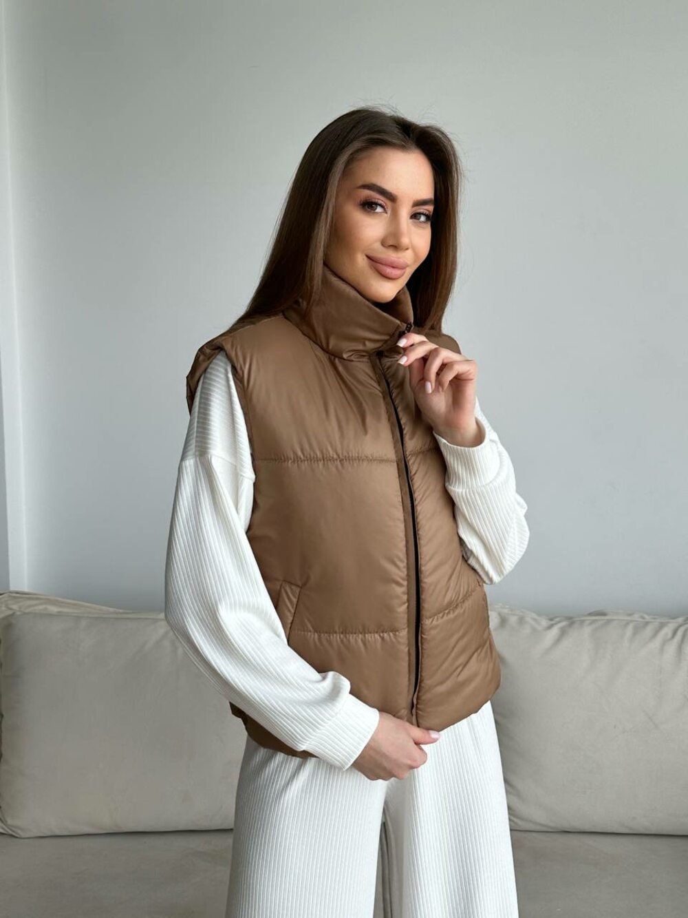 Жилетка утеплена плащівка колір мокко