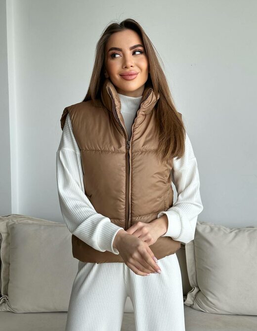 Жилетка утеплена плащівка колір мокко