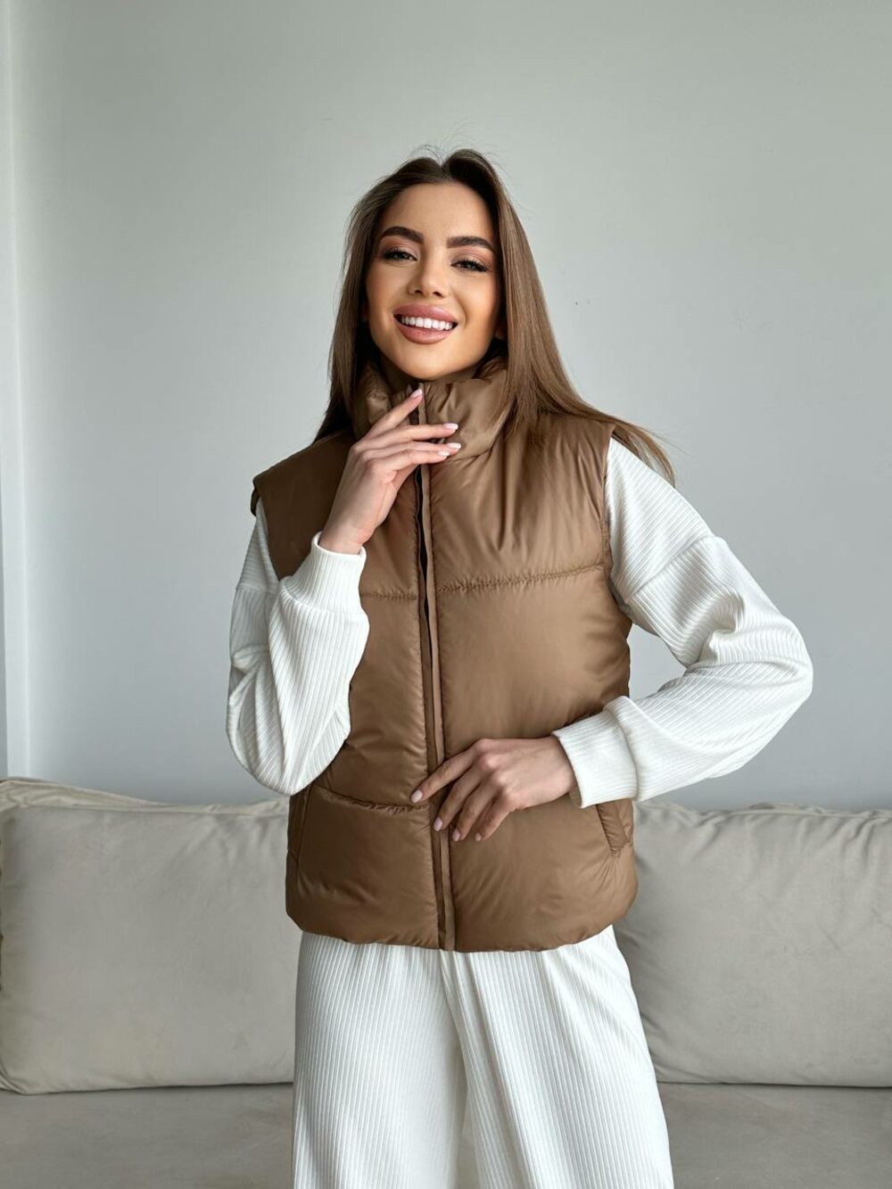 Жилетка утеплена плащівка колір мокко