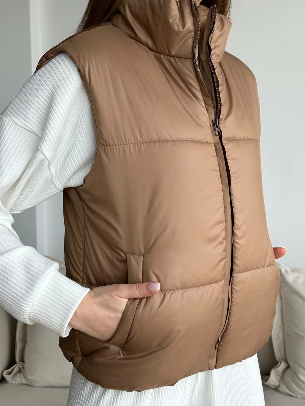 Жилетка утеплена плащівка колір мокко