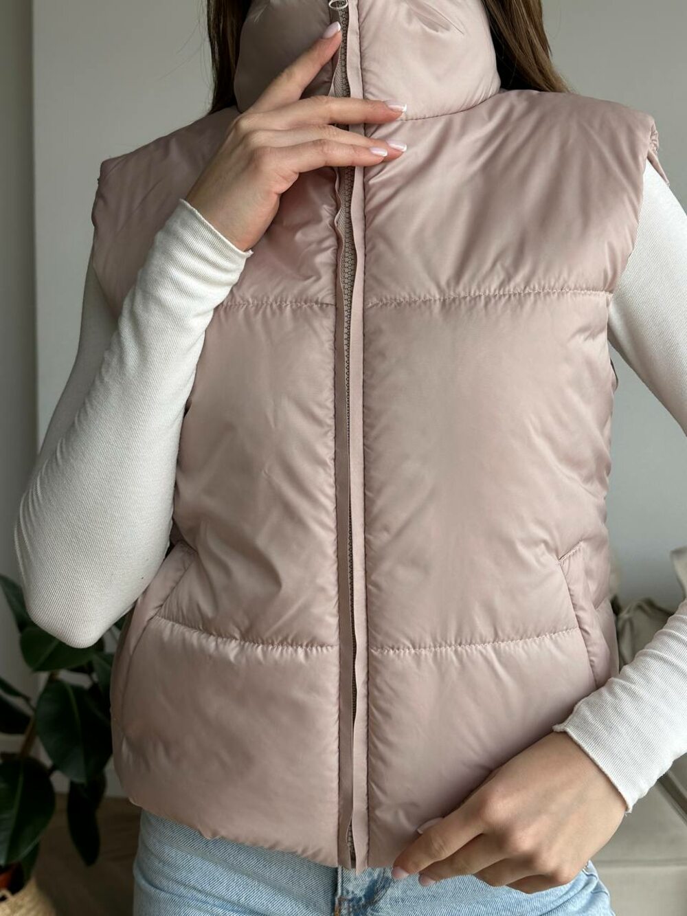 Жилетка утеплена плащівка колір бежевий