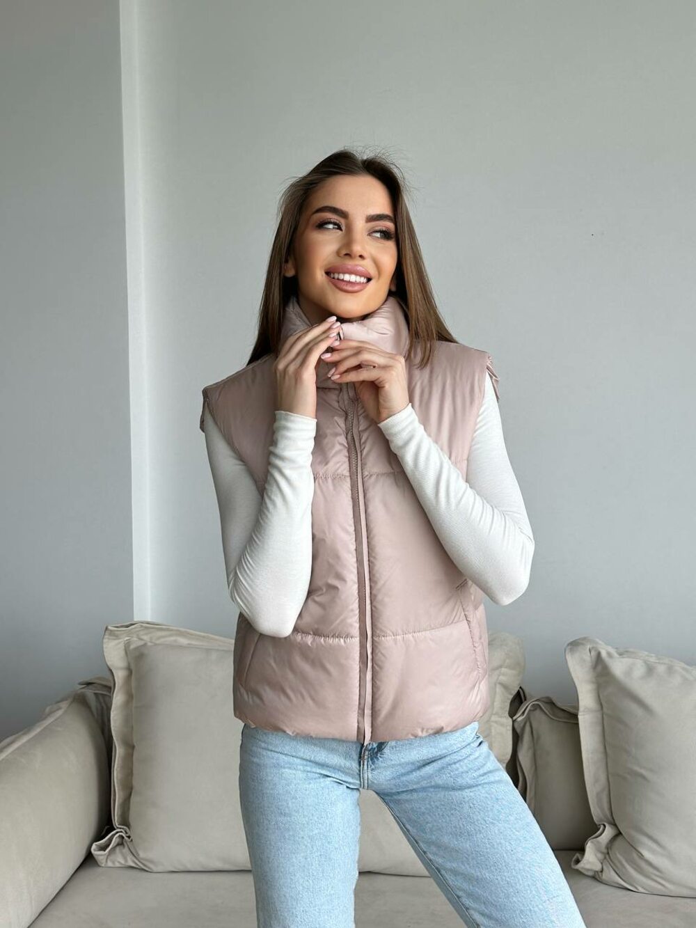 Жилетка утеплена плащівка колір бежевий