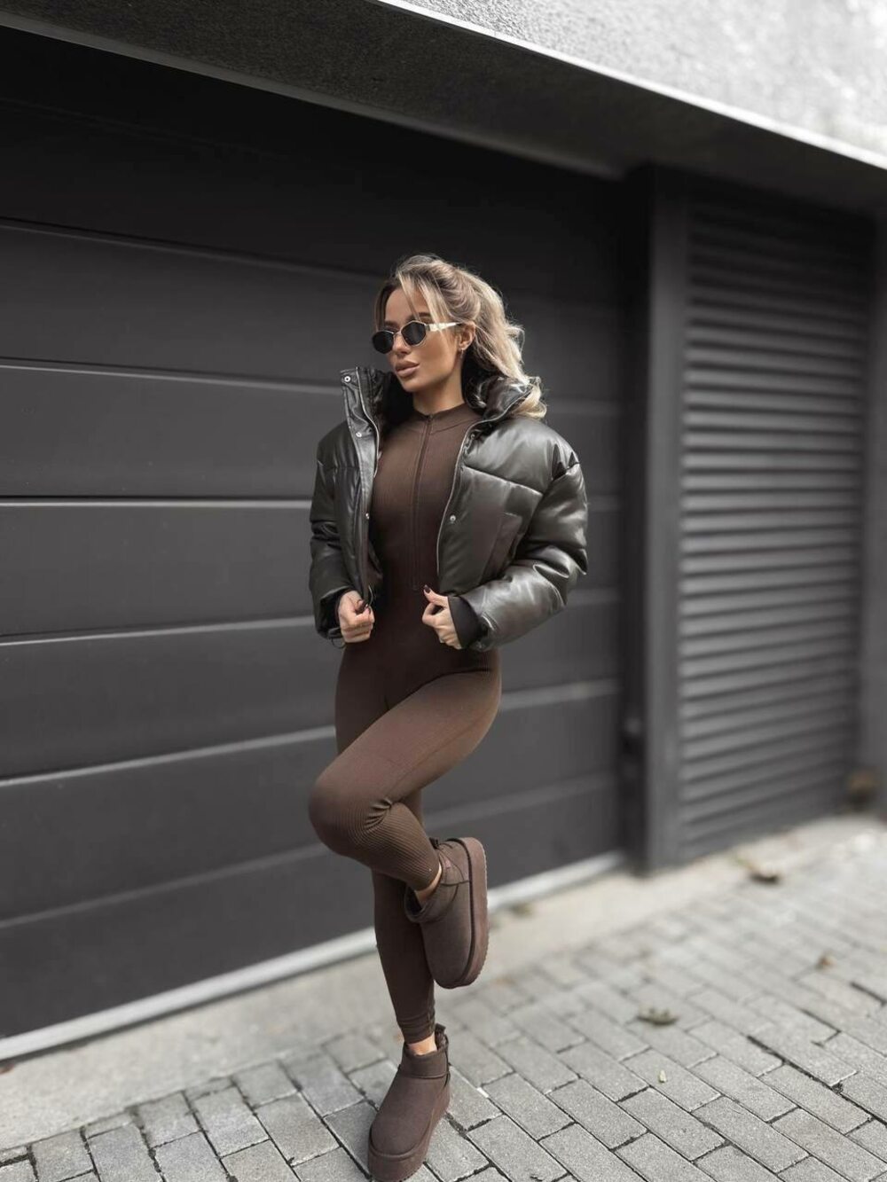 Комбинезон в обтяжку рубчик из флиса цвет коричневый