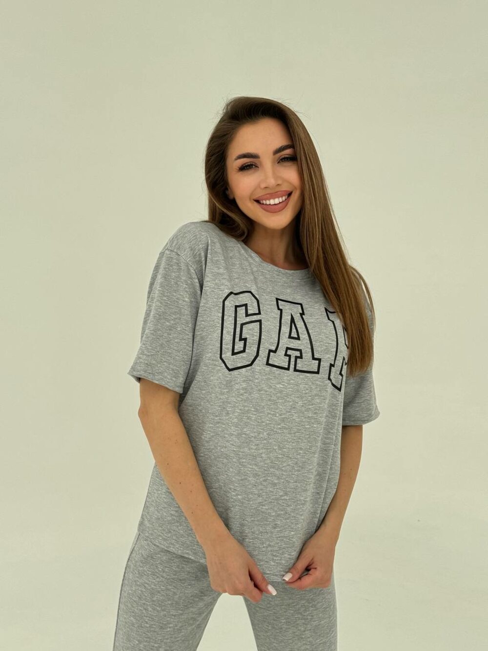 Костюм двійка з написом, сірий колір