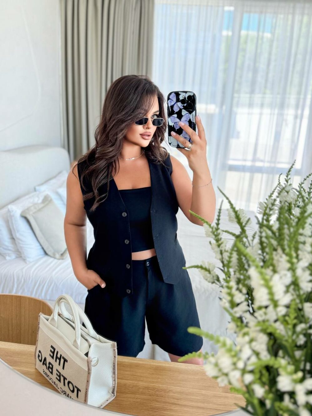 Костюм двійка з жилета та шорт, колір чорний