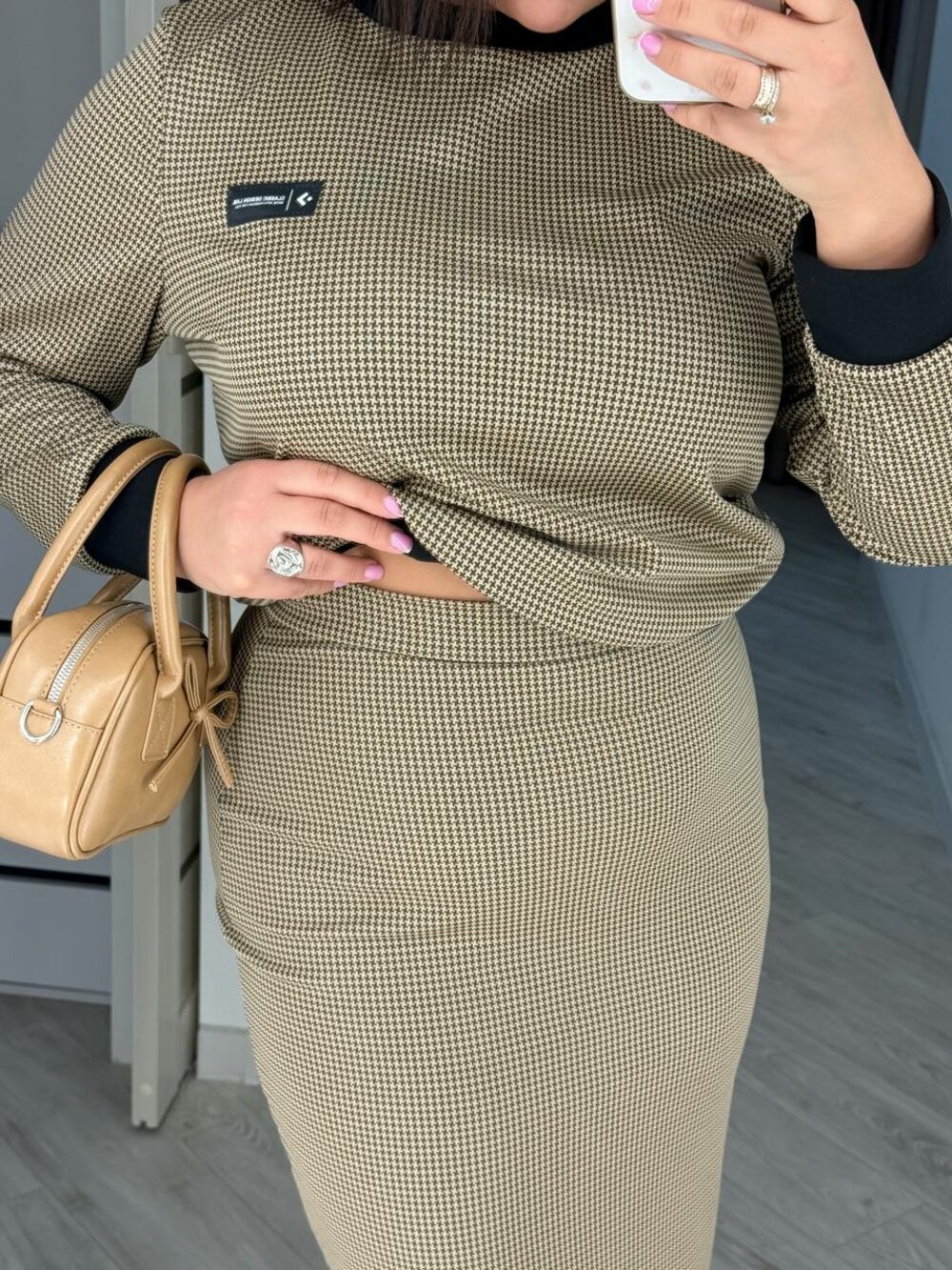 Костюм з кофти та спідниці, колір сірий