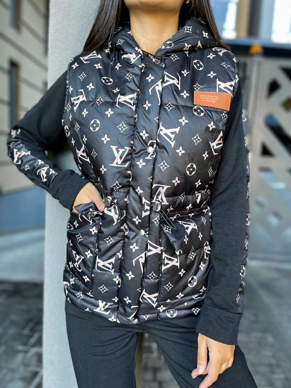 Костюм 3-йка L-V комплект жилетка штаны и кофта цвет черный