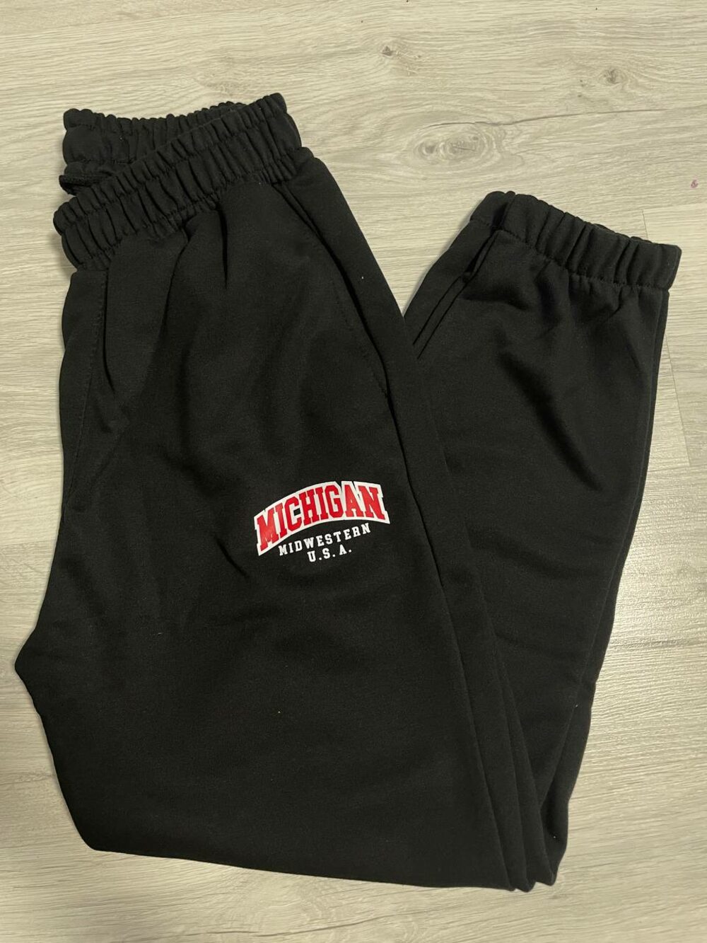 Костюм двійка з написом, колір чорний