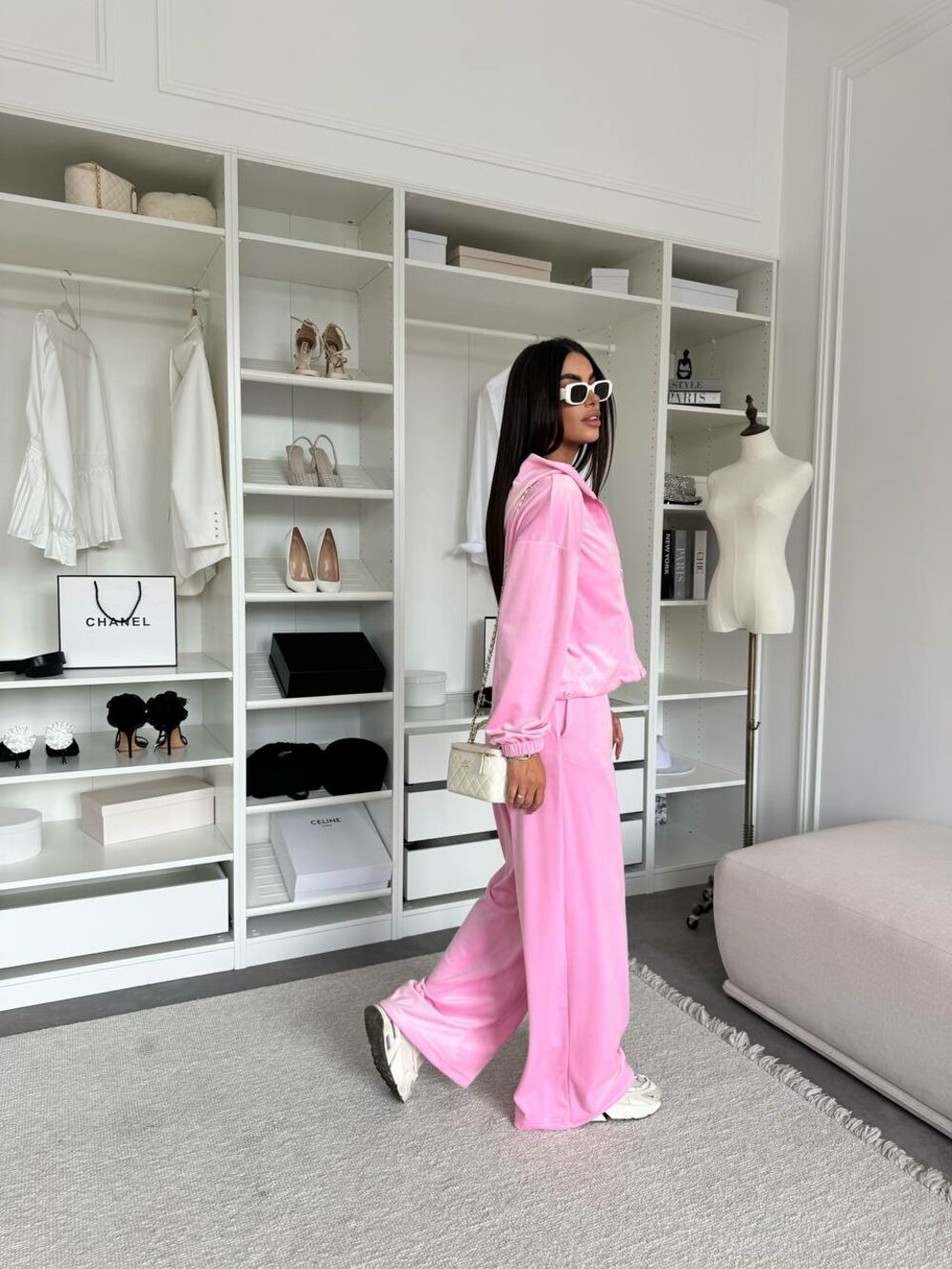 Велюровий костюм з регульованими зав'язками, колір рожевий