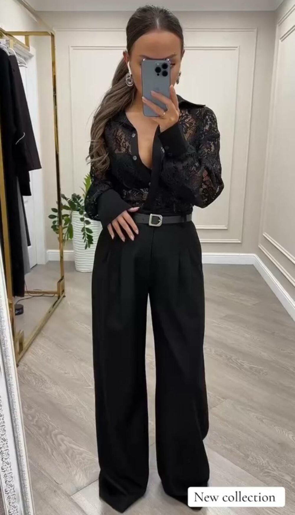 Комбінезон з мереживним верхом та строгими брюками, колір чорний