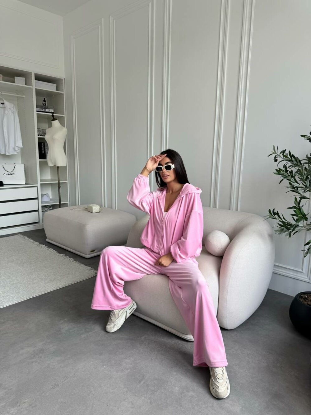 Велюровий костюм з регульованими зав'язками, колір рожевий