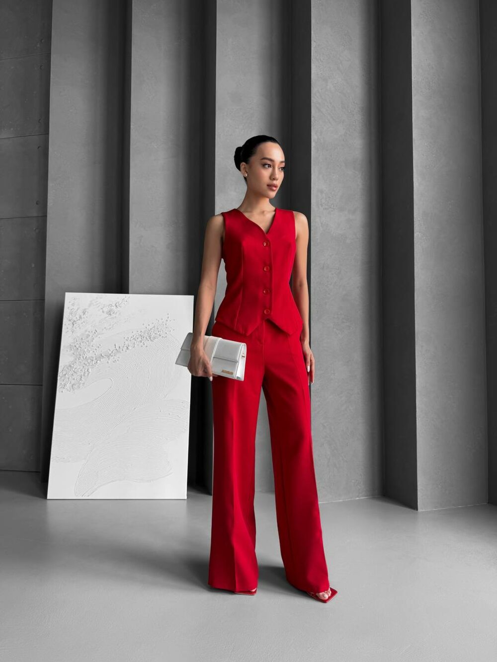 Костюм зісотет із жилетки та штанів, колір червоний