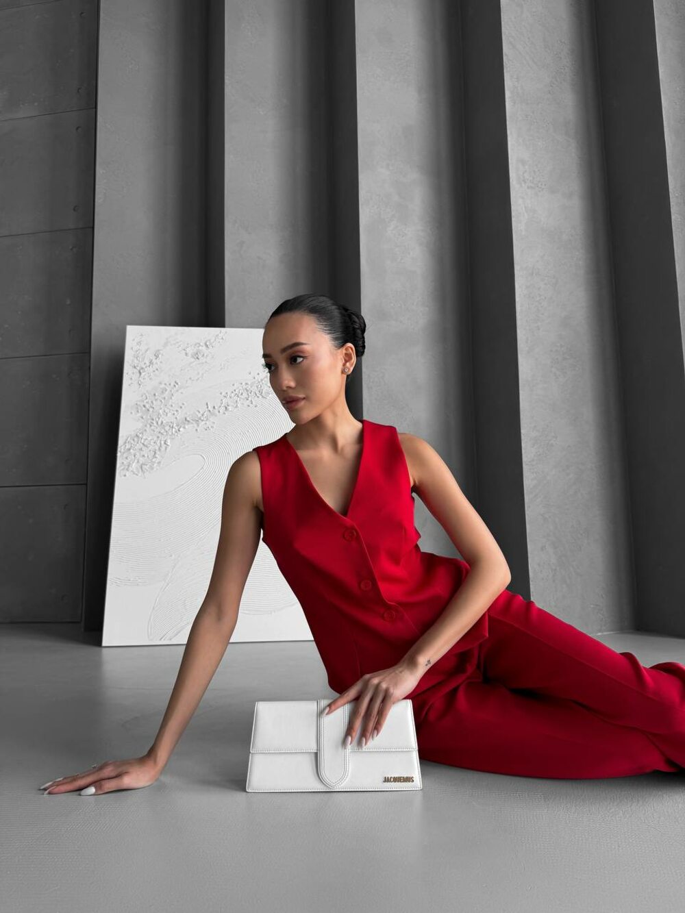 Костюм зісотет із жилетки та штанів, колір червоний