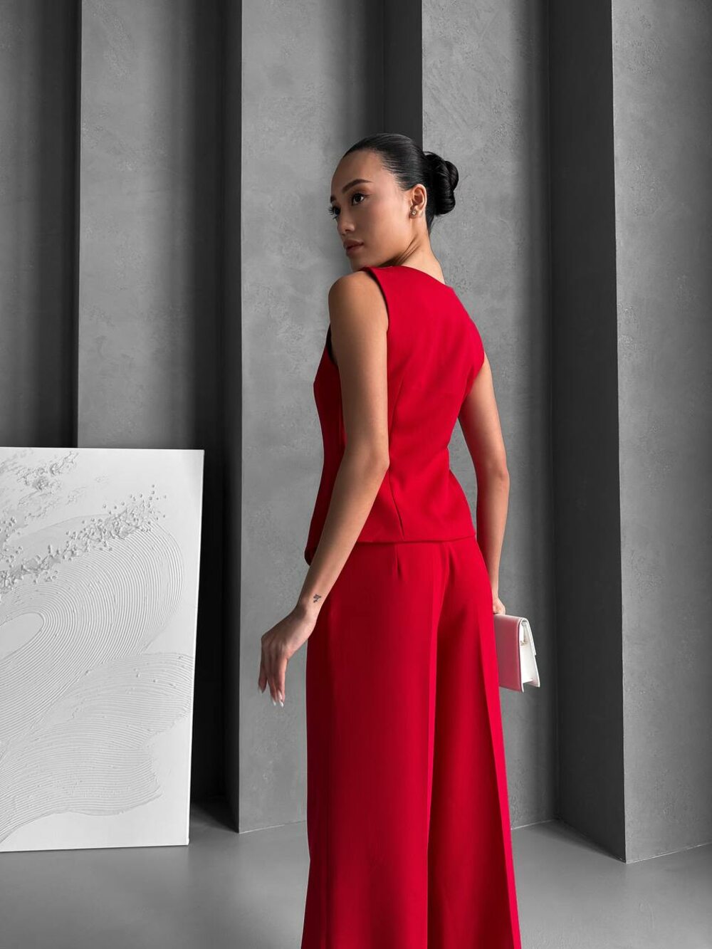 Костюм зісотет із жилетки та штанів, колір червоний