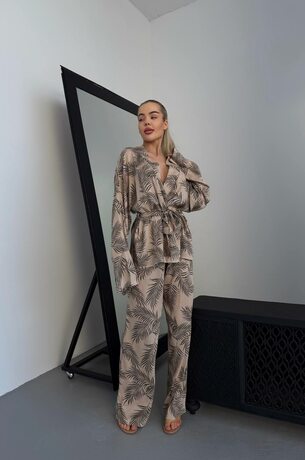 Косять двійка з штанів та кардигану, колір бежевий
