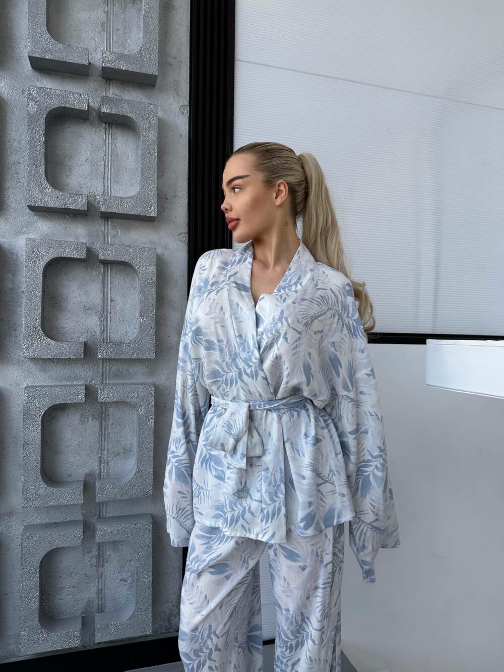 Косять двійка з штанів та кардигану, колір блакитний