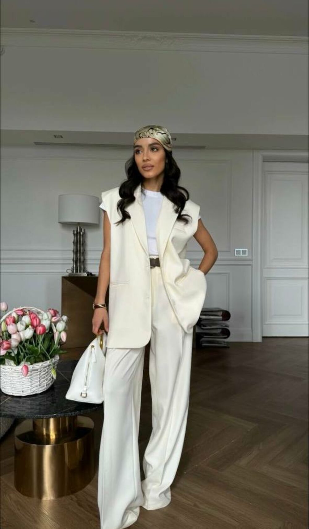 Костюм двійка, штани палаццо та жилет, колір молочний