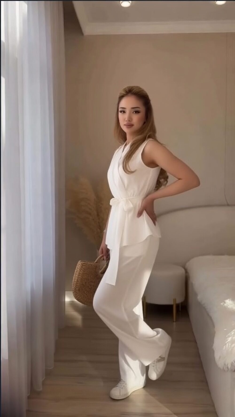 Костюм батист жатка цвет молоко