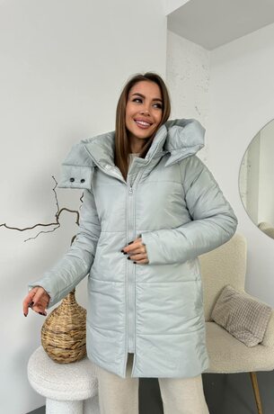 Пальто утепленное зимнее с капюшоном в минусовую температуру цвет светло бежевый