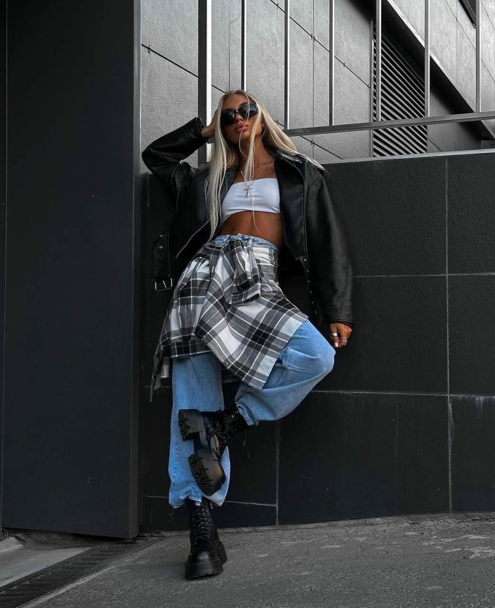 Базовая укороченная косуха оверсайз, цвет черный