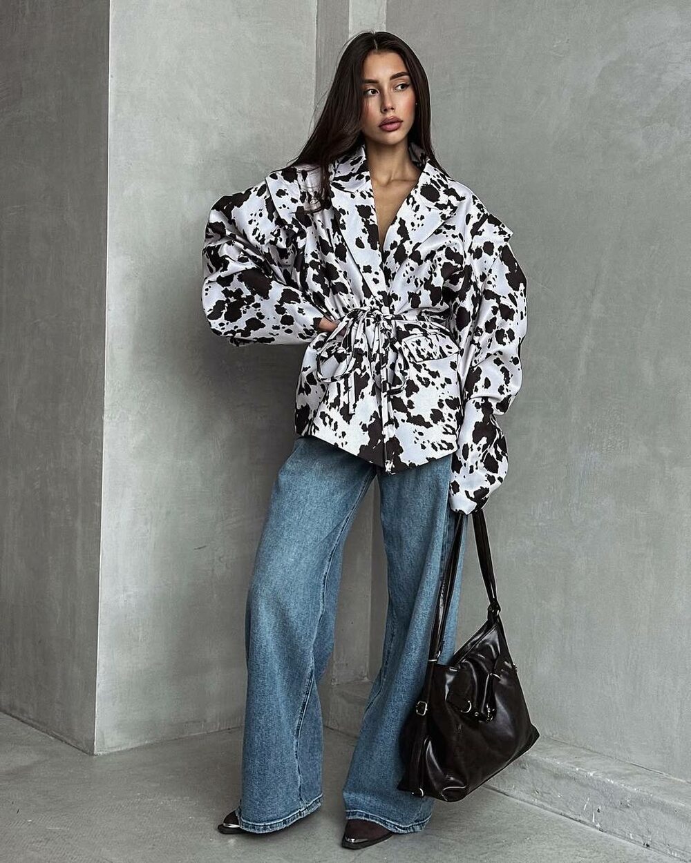 Піджак із пояском, колір принта чорний