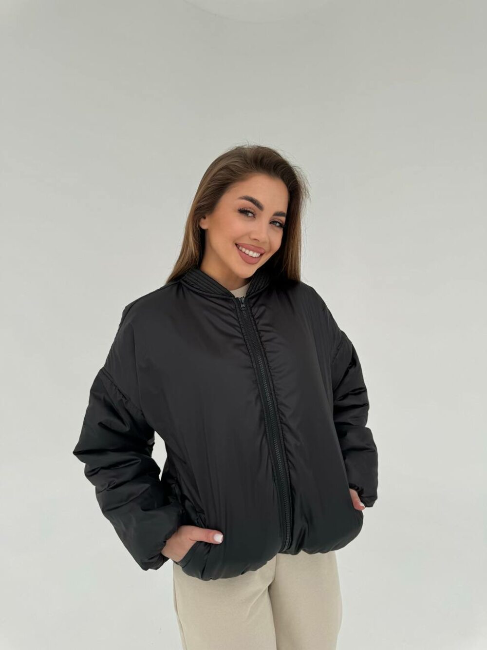 Бомбер утеплённый на синтепоне цвет чёрный