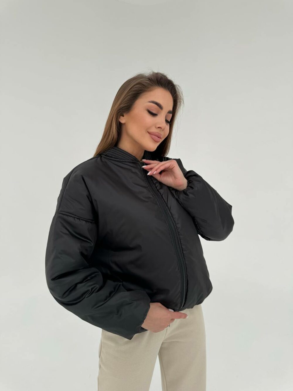Бомбер утеплённый на синтепоне цвет чёрный