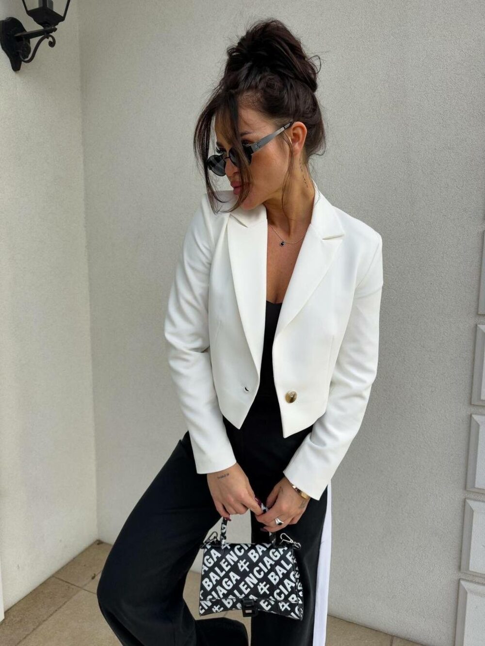 Короткий піджак, колір білий