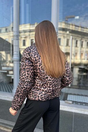 Куртка с капюшоном принт леопард утеплитель силикон 200 цвет коричневый