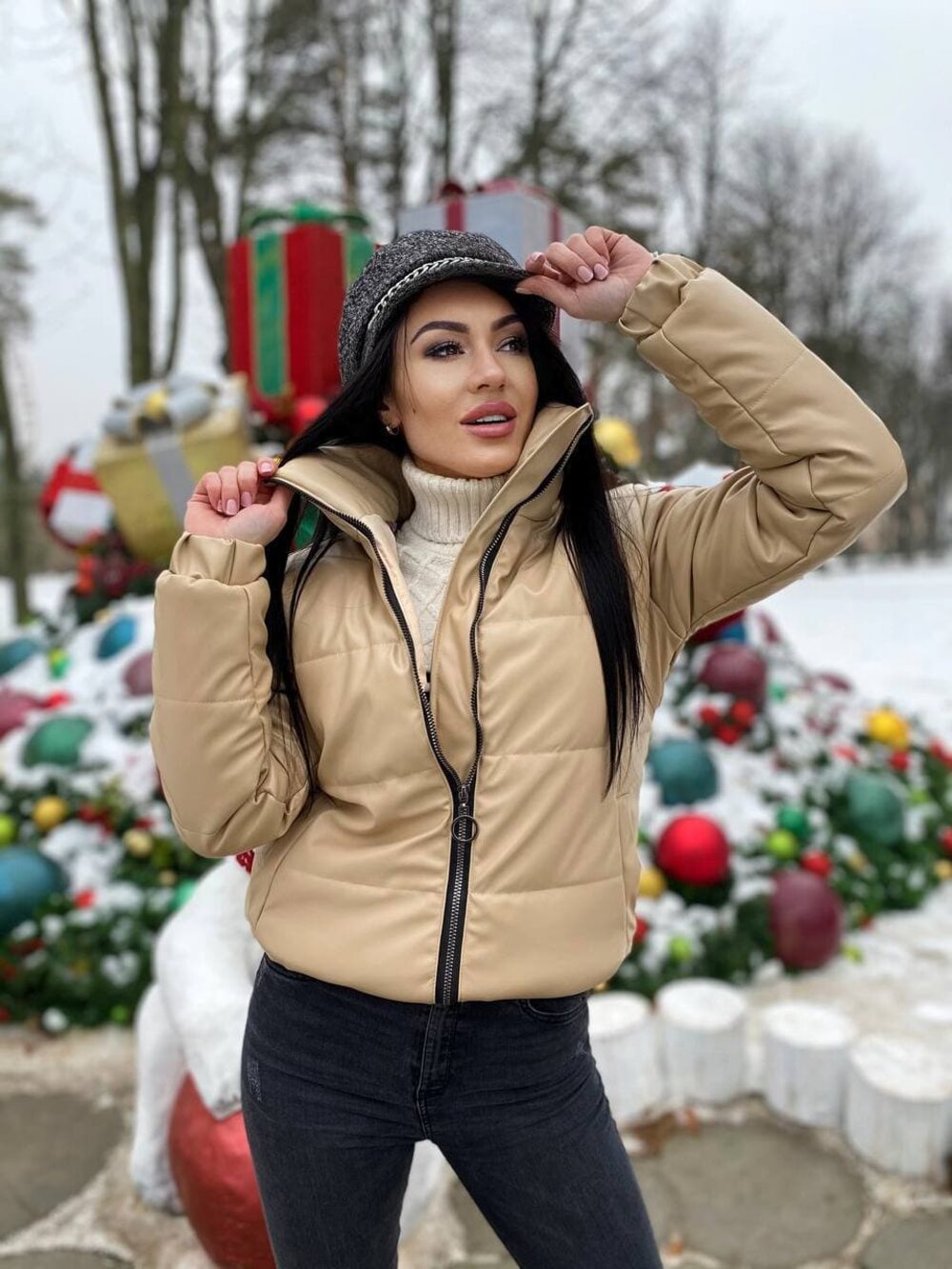 Куртка из эко-кожи короткая бежевая