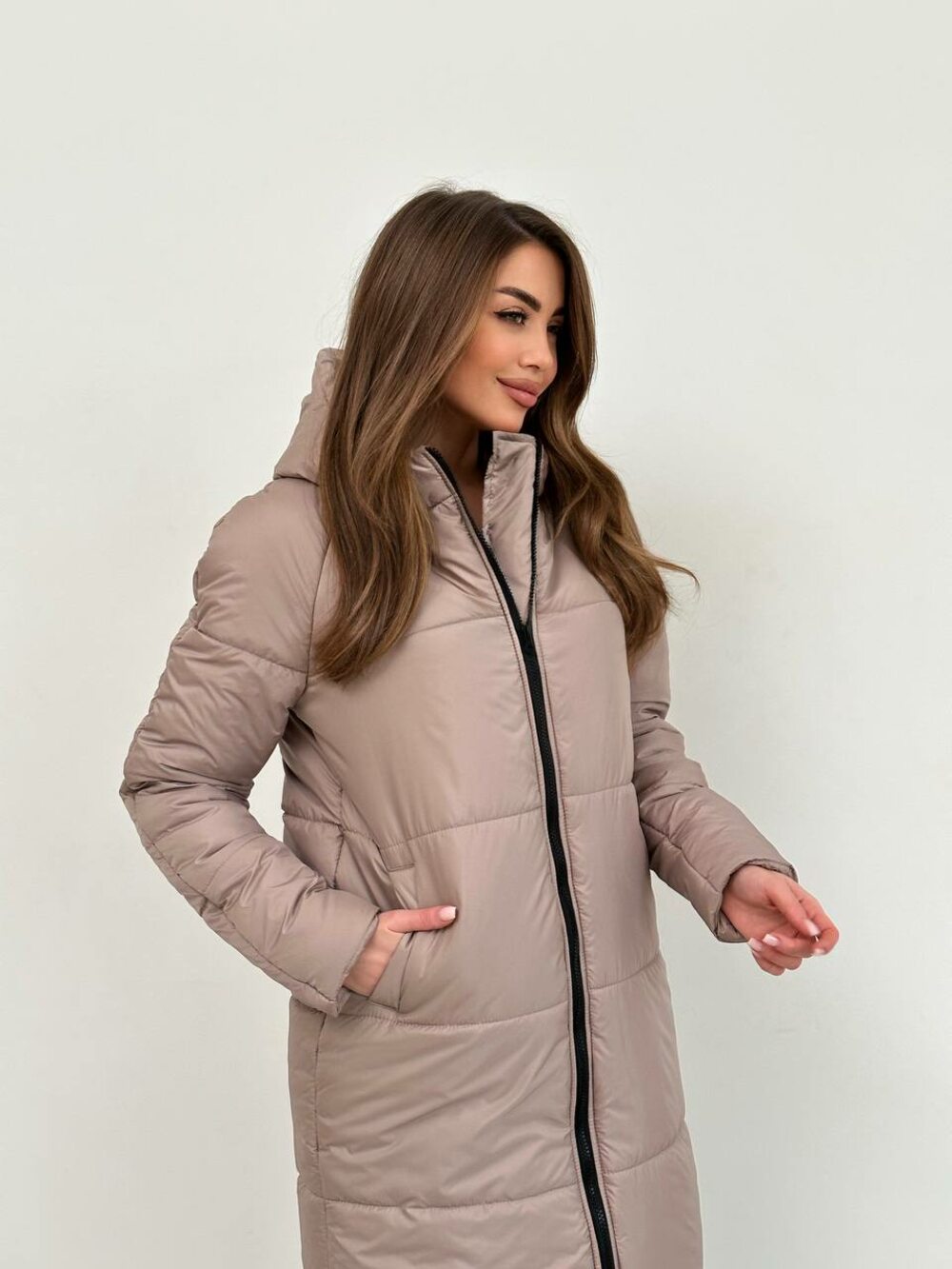 Зимове пальто наповнювач силікон 300 з капюшоном колір бежевий