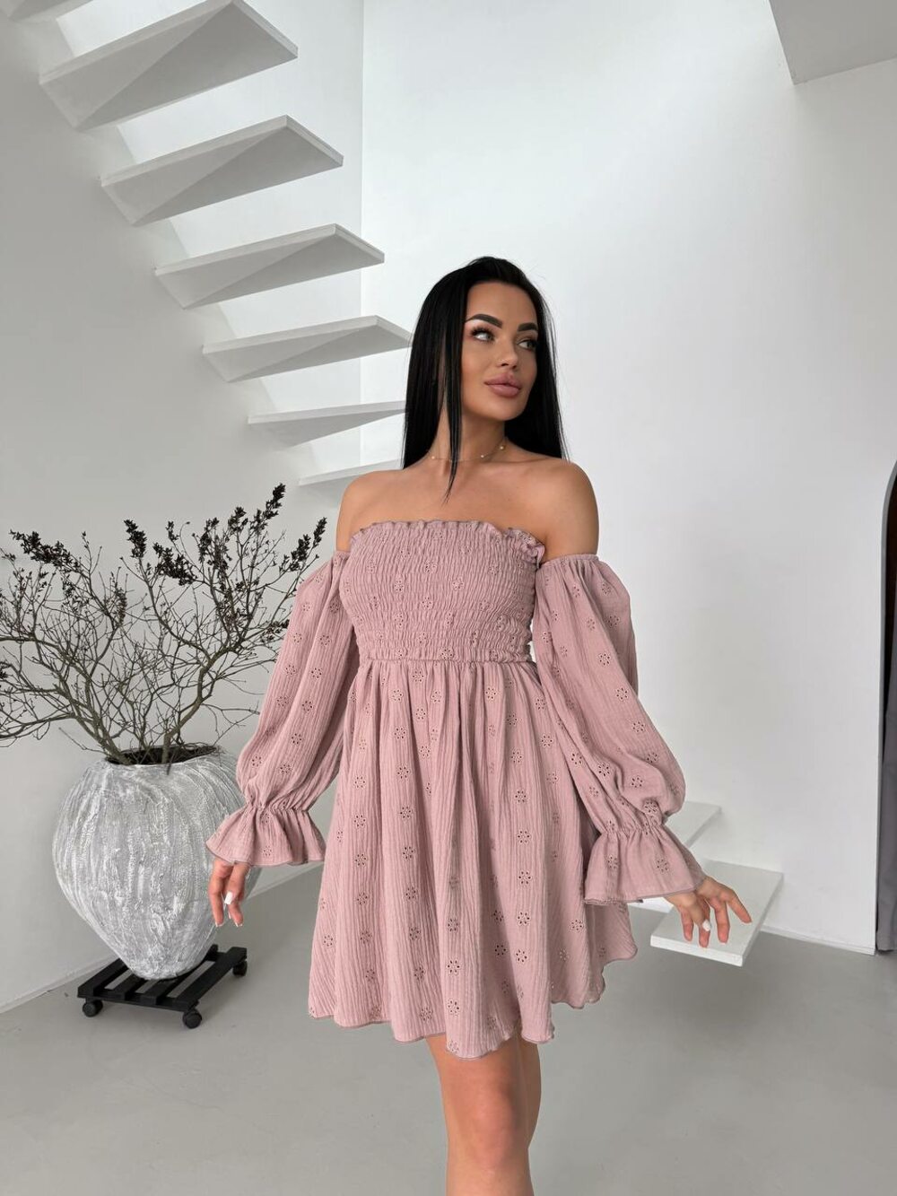 Сукня з резинкою, що стягує, і довгими рукавами, колір моко