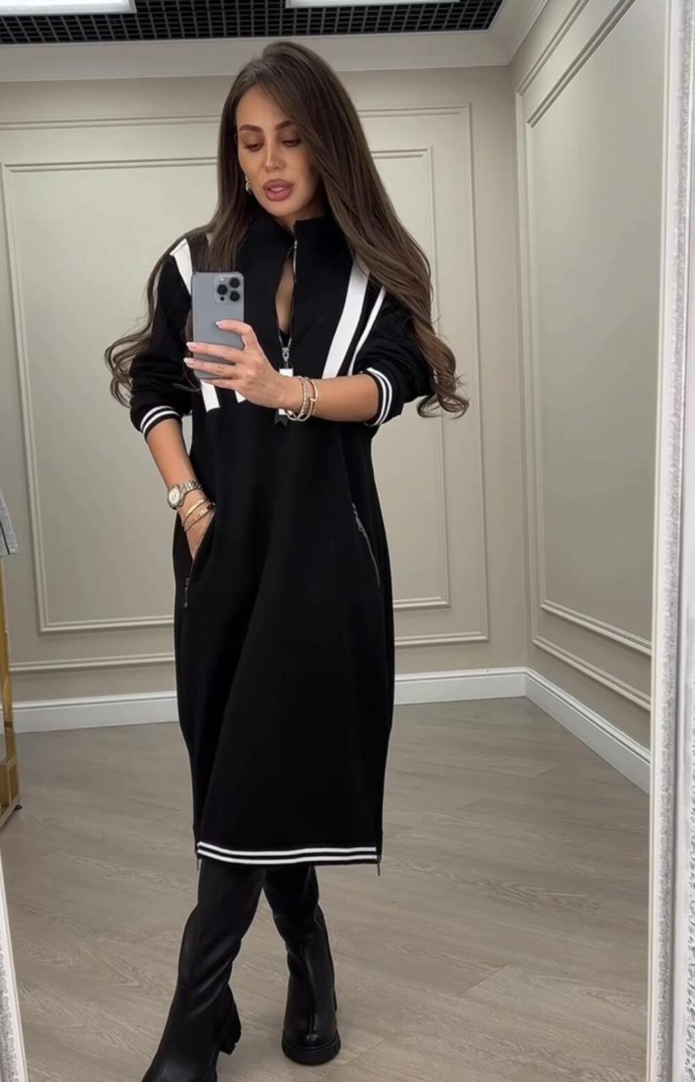 Сукня з рукавами та кишенями, колір чорний