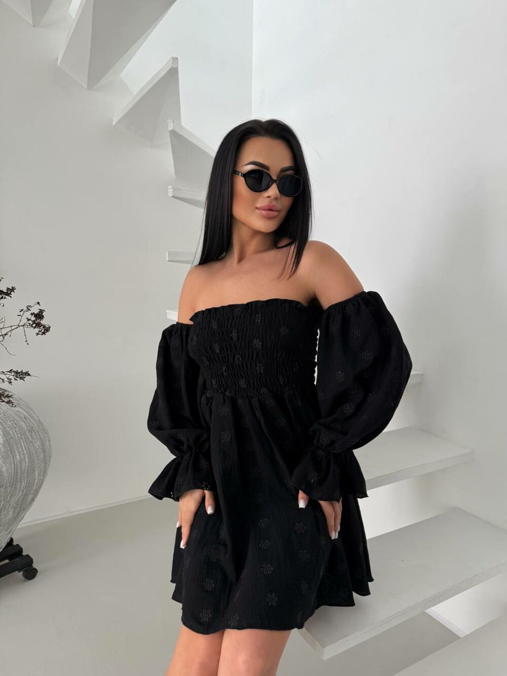 Сукня з резинкою, що стягує, і довгими рукавами, колір чорний