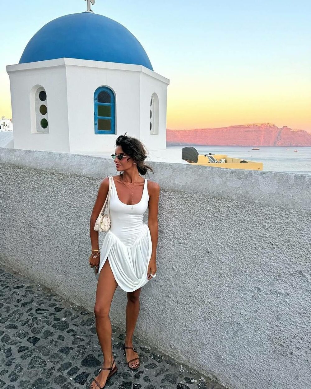 Сукня оригінального крою, колір молочний