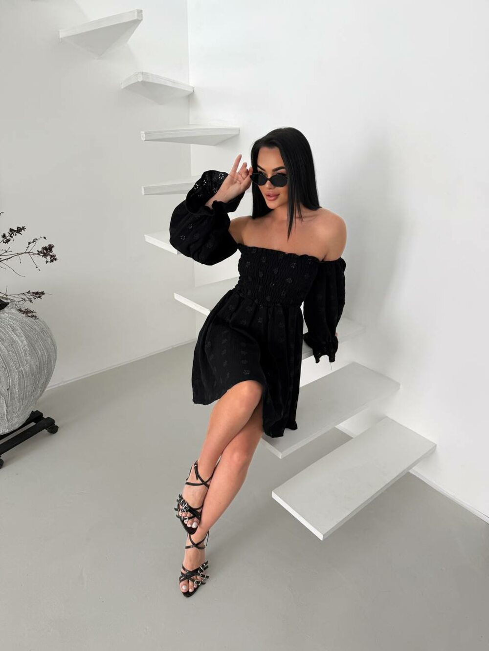 Сукня з резинкою, що стягує, і довгими рукавами, колір чорний