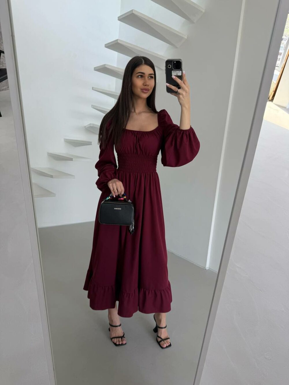 Платье с длинным рукавом и широкой резинкой на талии, цвет бордовый