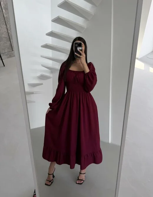 Сукня з довгим рукавом та широкою гумкою на талії, колір бордовий