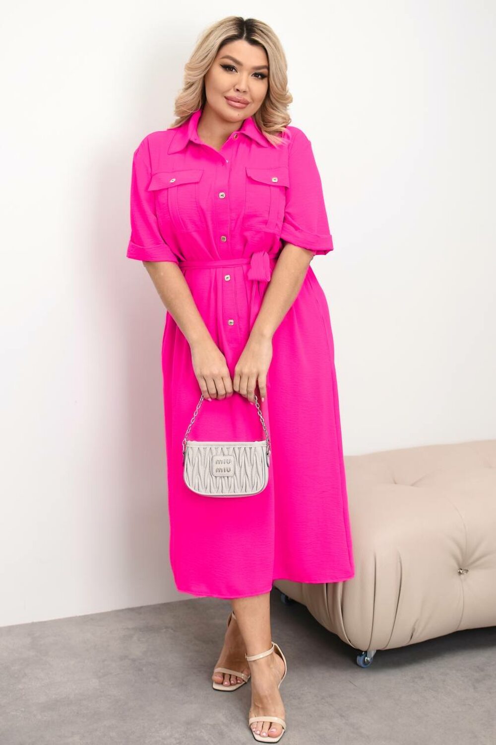 Сукня на ґудзиках з накладними кишенями, колір малиновий