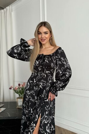 Платье с длинным рукавом и разрезом, цвет черный
